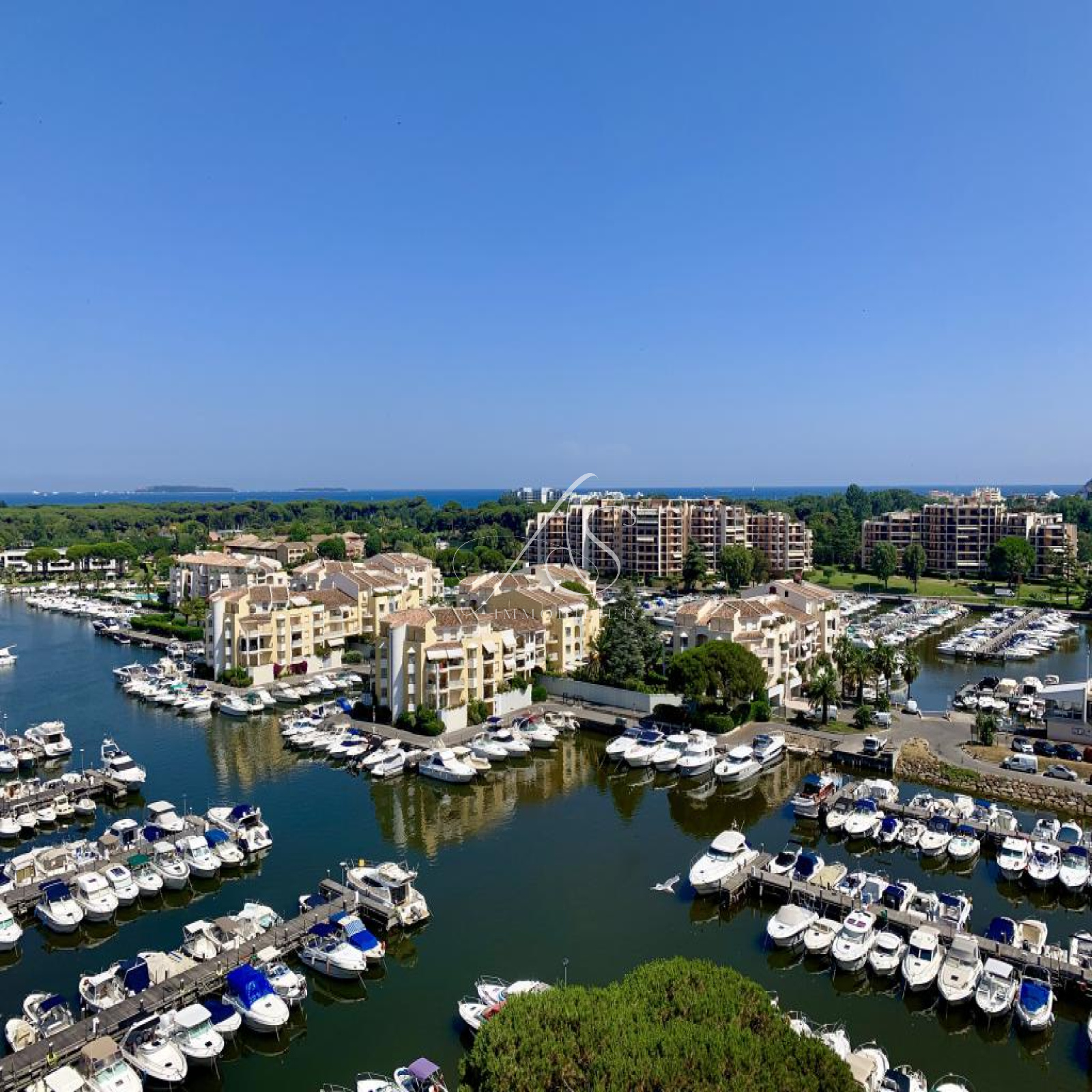 vente Exclusivité Cannes Marina Étage Élevé Vue mer et Marina Mandelieu